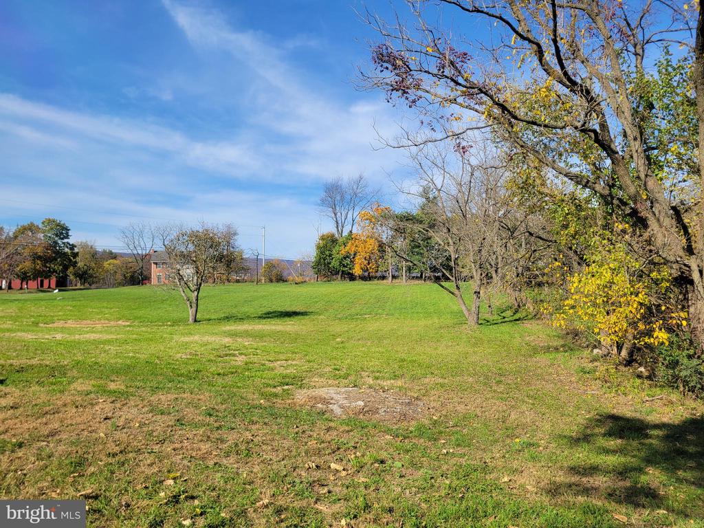 257 THREE SQUARE HOLLOW ROAD