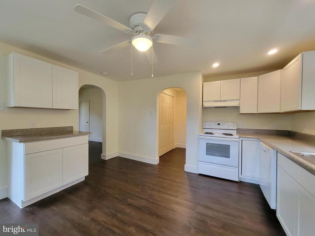 1302 4TH STREET