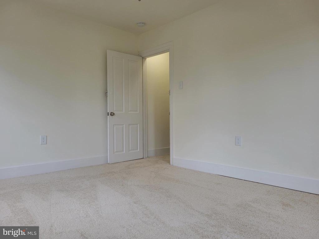 1302 4TH STREET