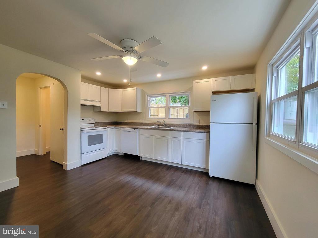 1302 4TH STREET