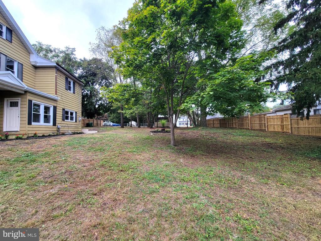 1302 4TH STREET