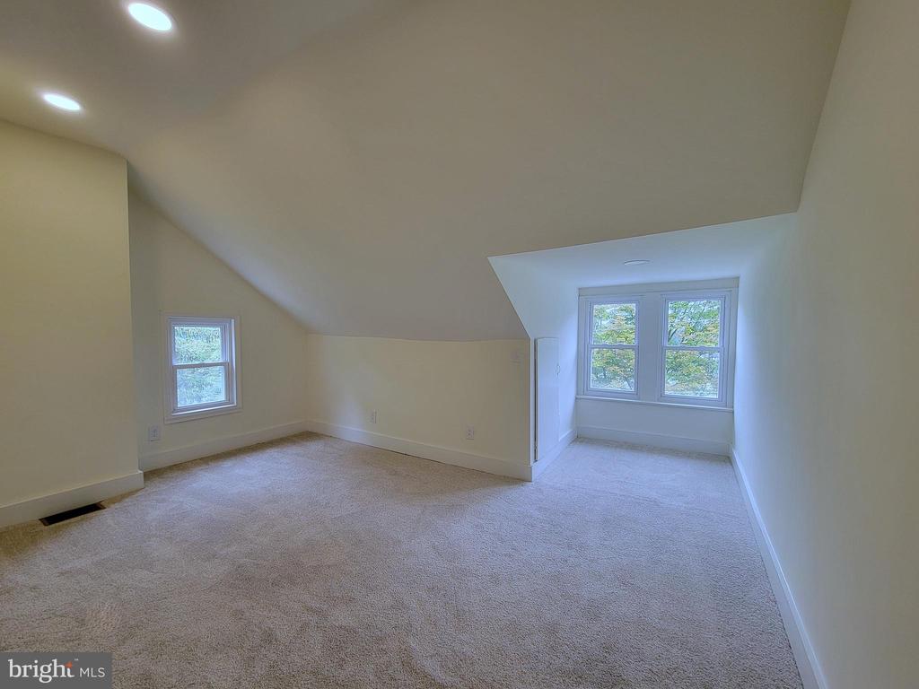1302 4TH STREET