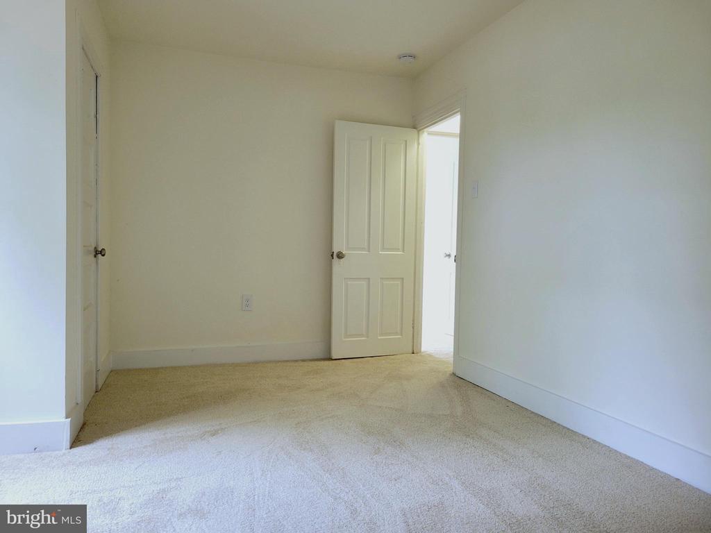 1302 4TH STREET