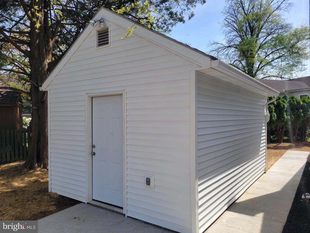 1333 BRANDT AVENUE