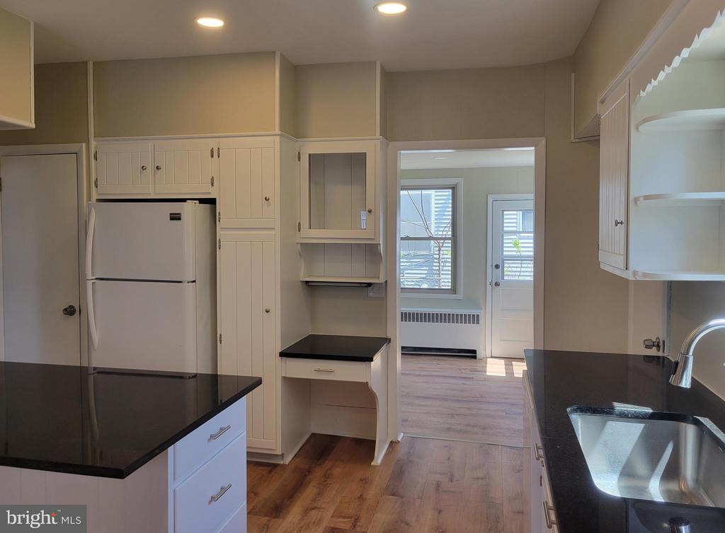 267 W HIGH STREET
