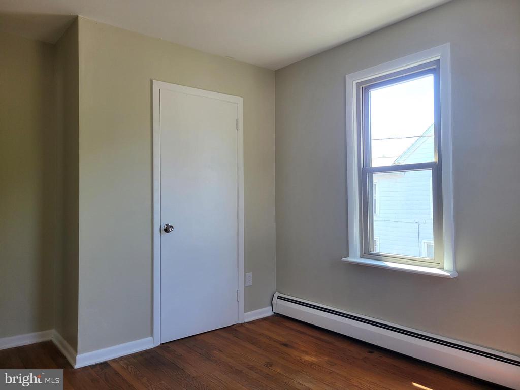 267 W HIGH STREET