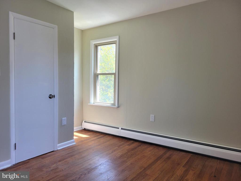 267 W HIGH STREET