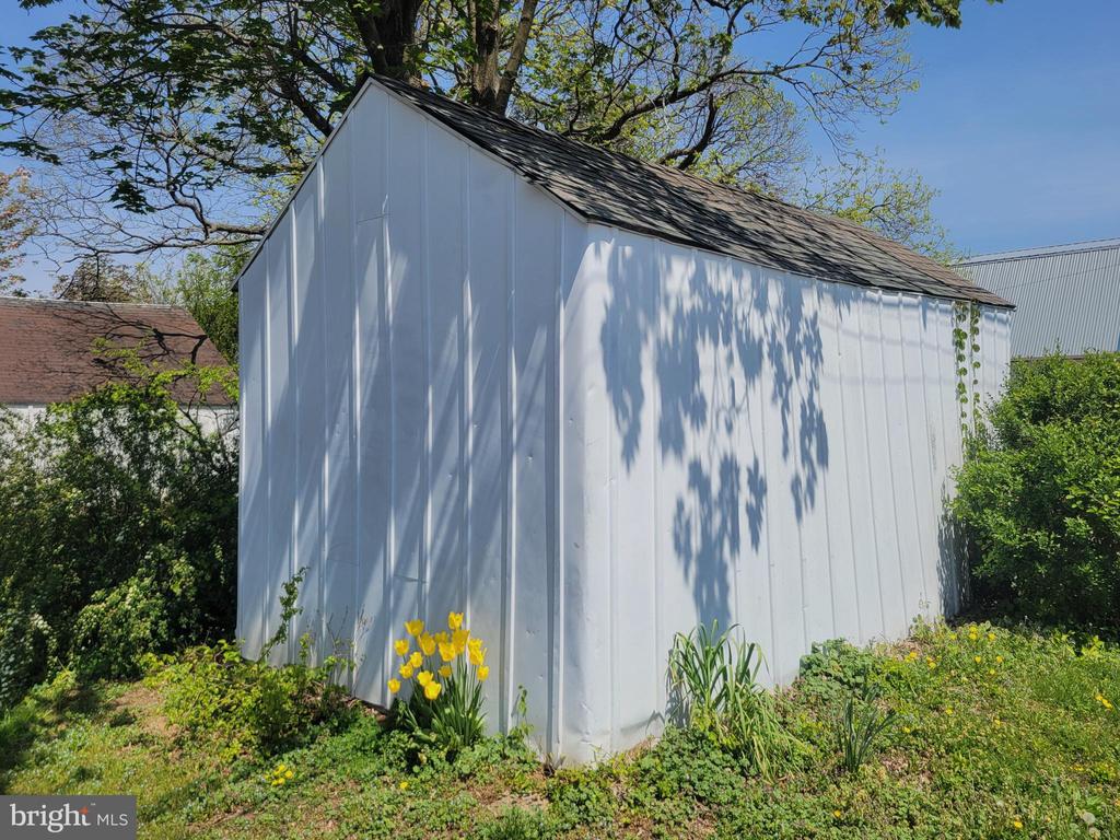 267 W HIGH STREET