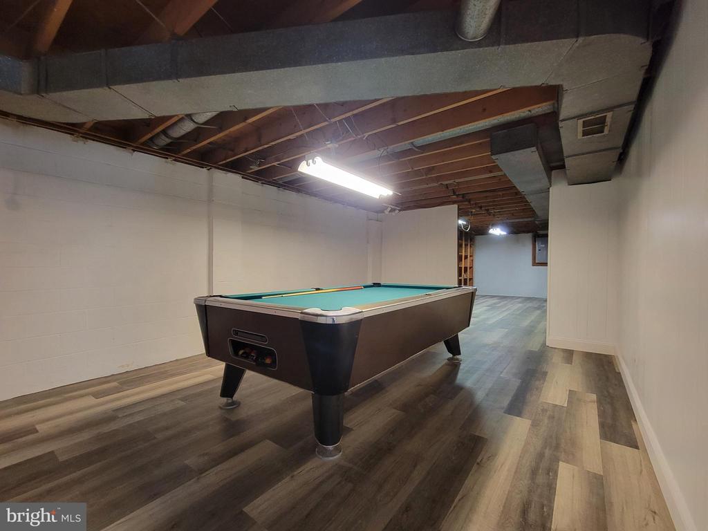 1114 WHITEHALL DRIVE