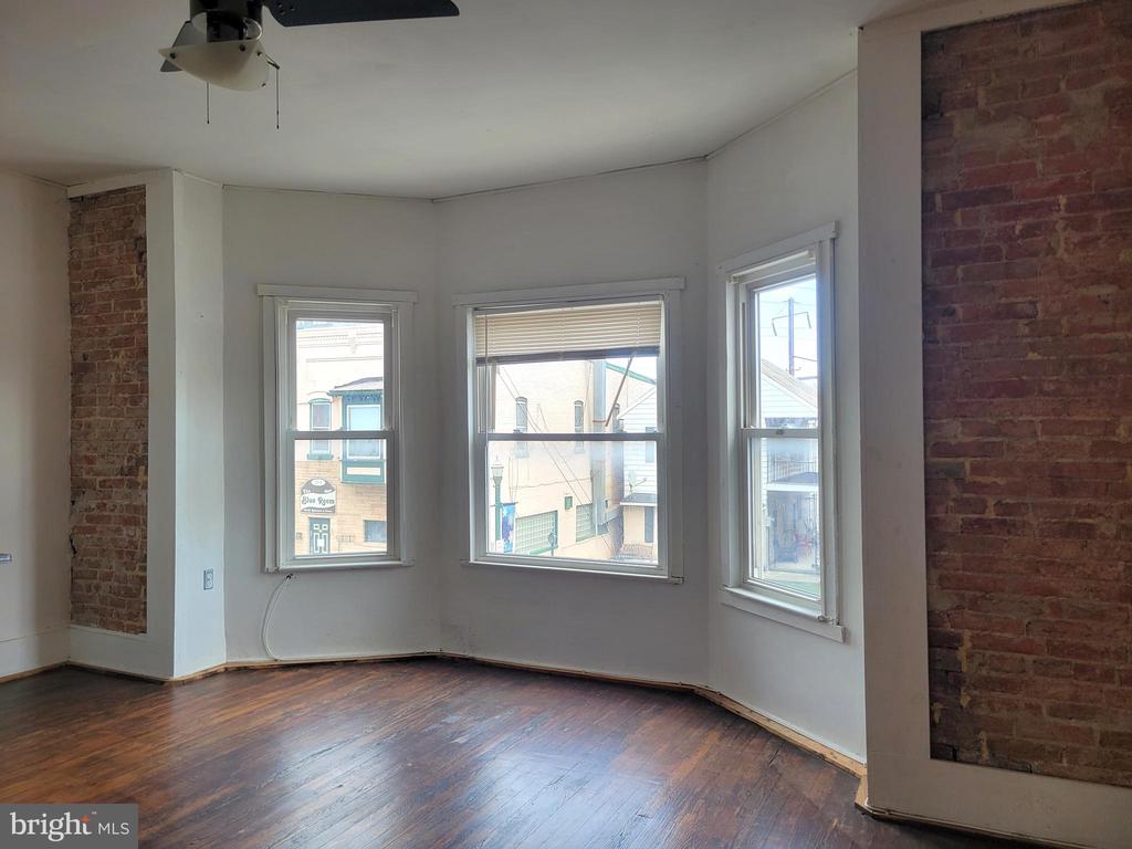219 S. UNION STREET