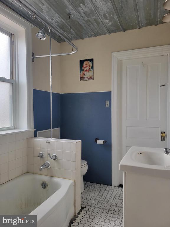 219 S. UNION STREET