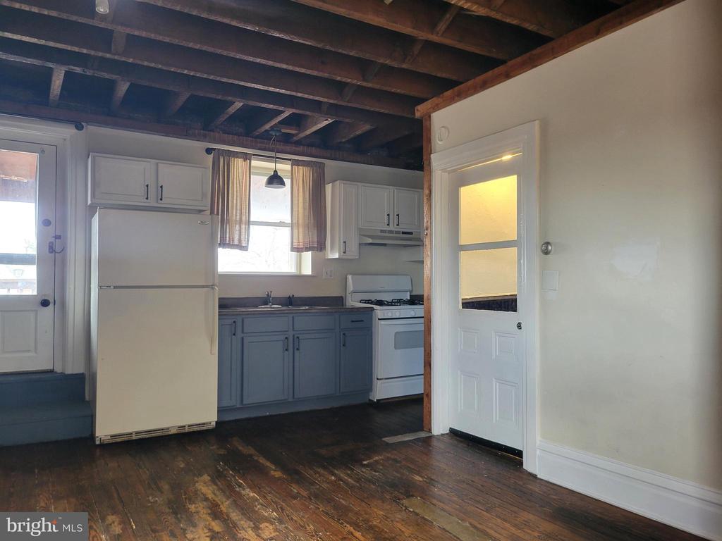 219 S. UNION STREET