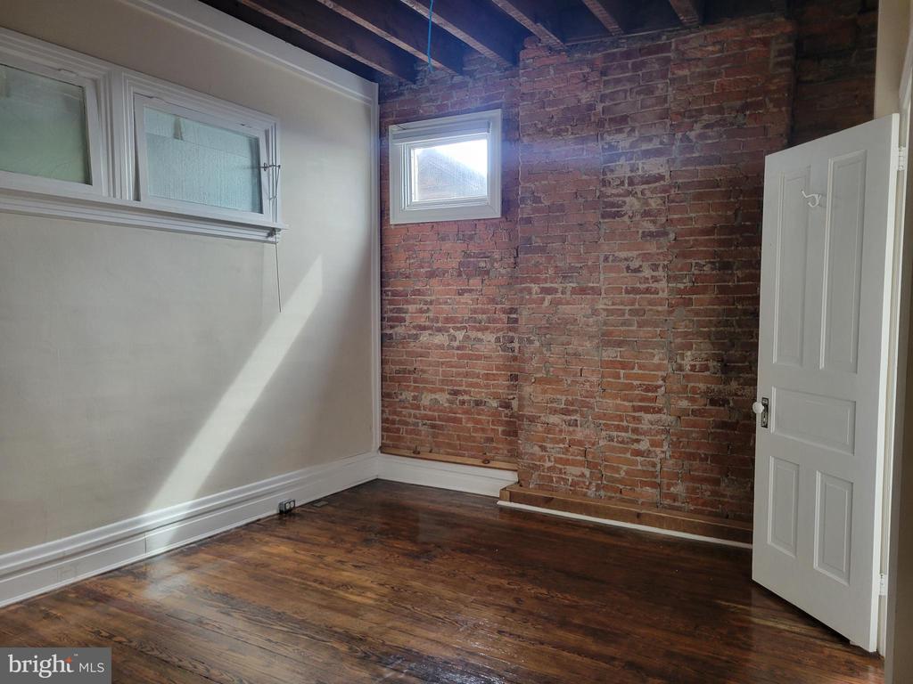 219 S. UNION STREET