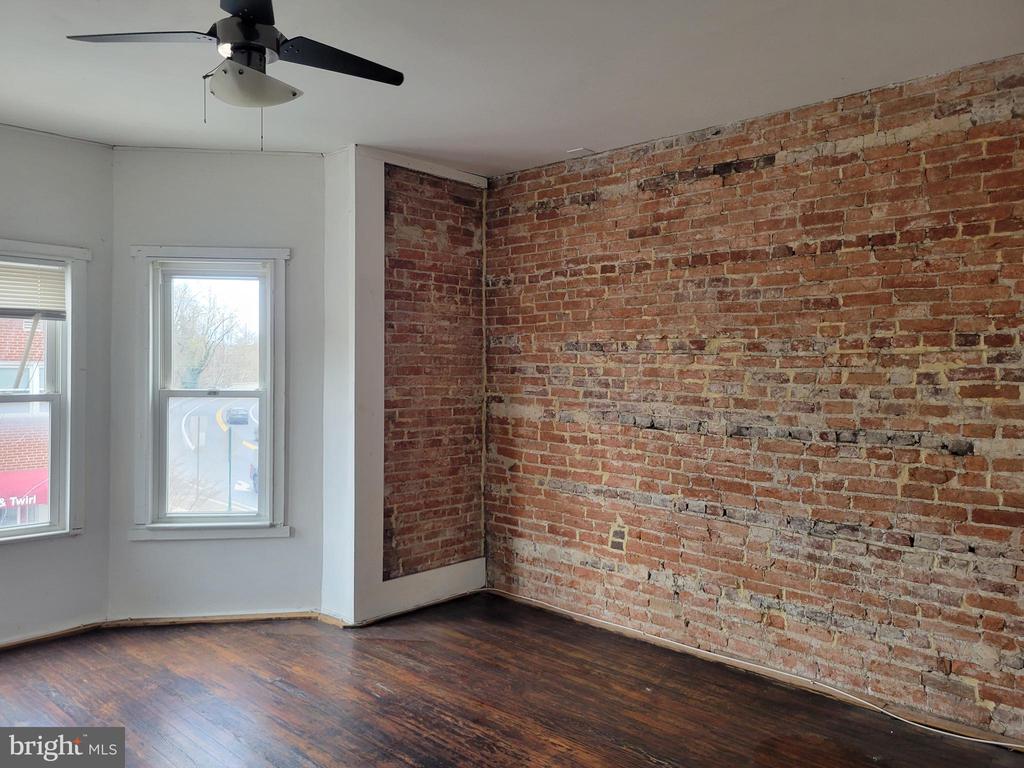 219 S. UNION STREET