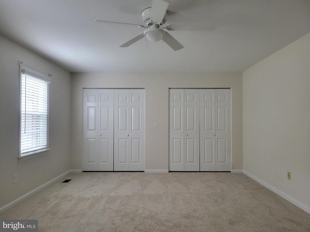 589 LOVELL COURT