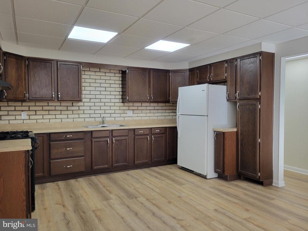 317 S 4TH STREET