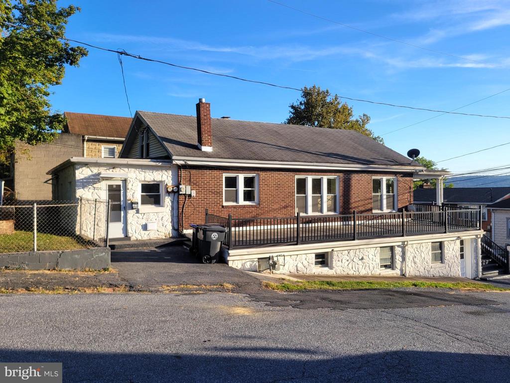 317 S 4TH STREET