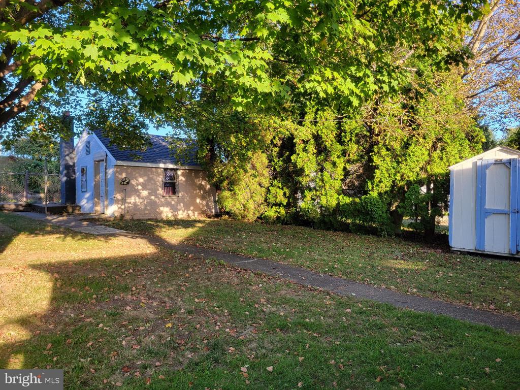 317 S 4TH STREET