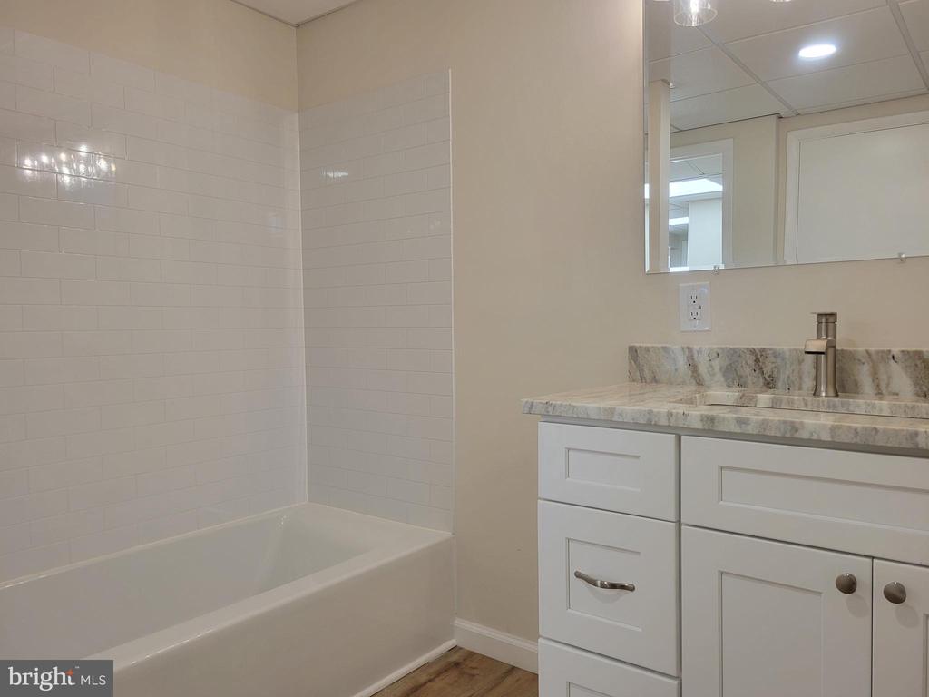 317 S 4TH STREET
