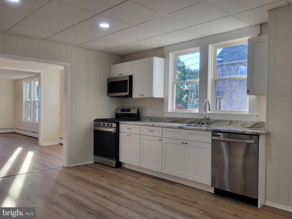 317 S 4TH STREET
