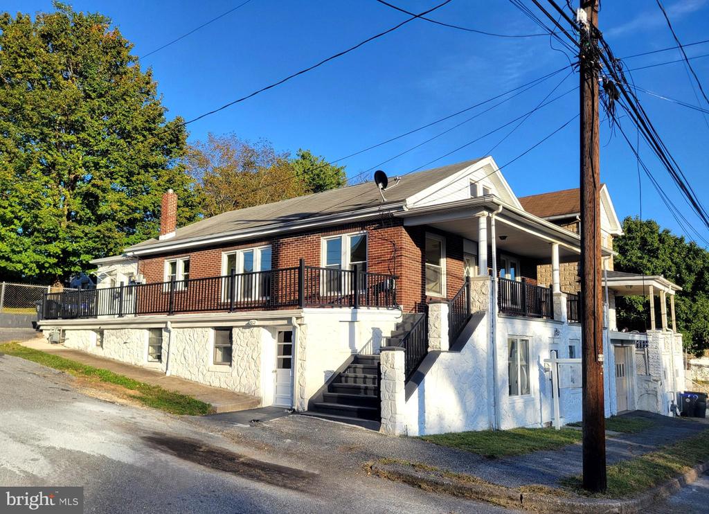 317 S 4TH STREET