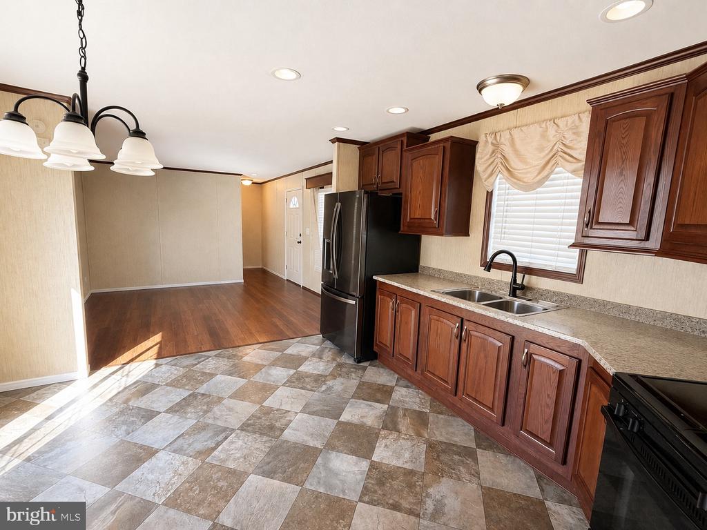 475 WABASH ROAD Unit: 37