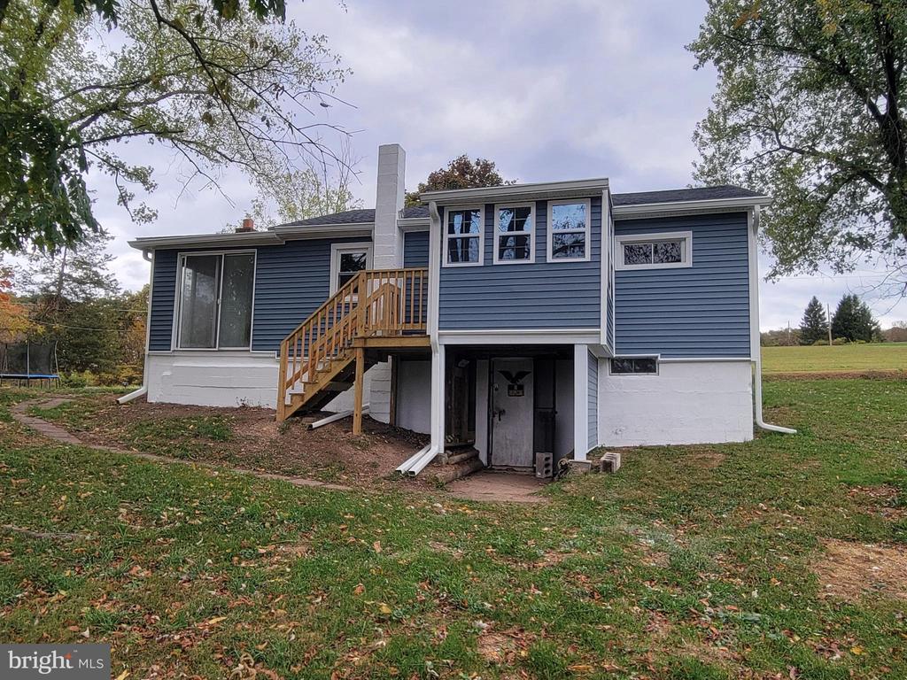 40 SMITH ROAD