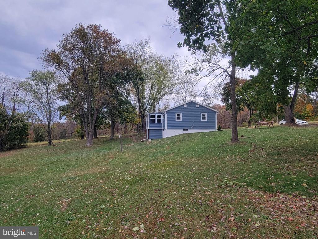 40 SMITH ROAD