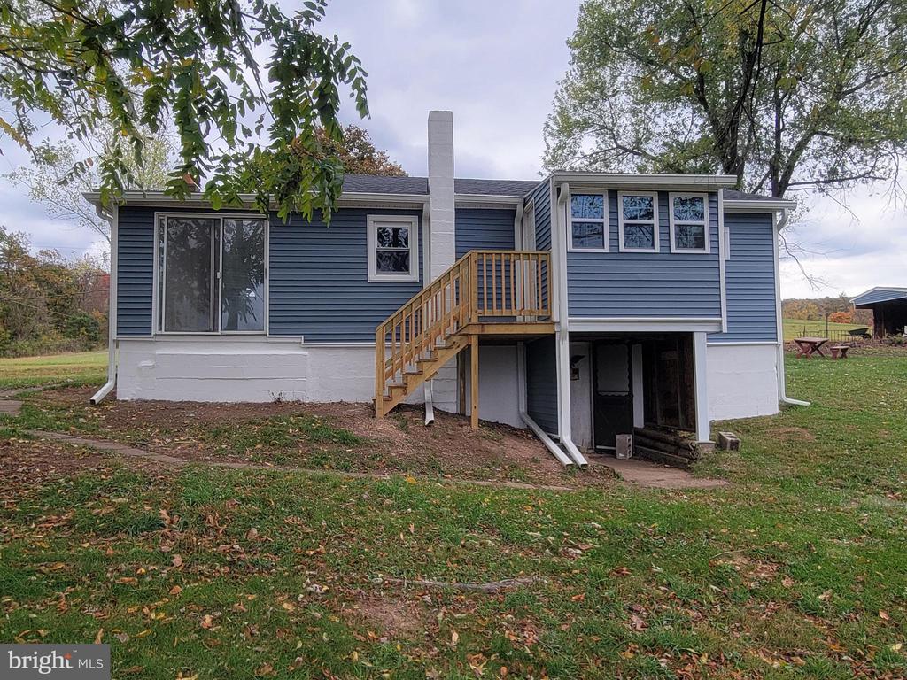 40 SMITH ROAD