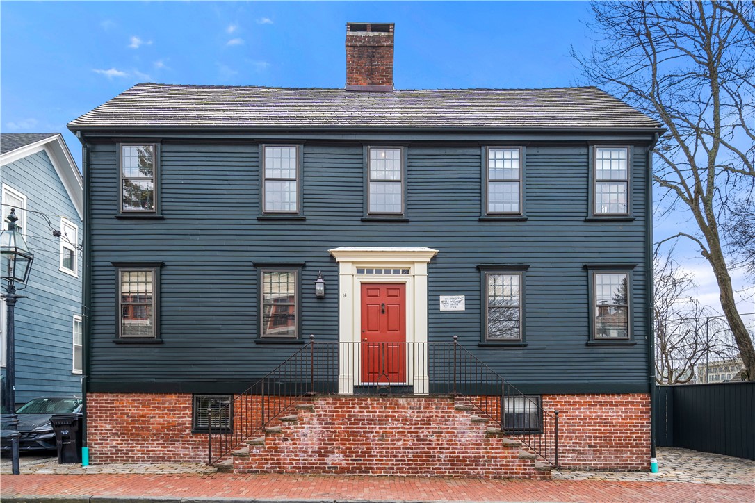 16 Bridge Street