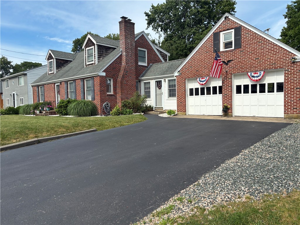 10 Isabelle Drive