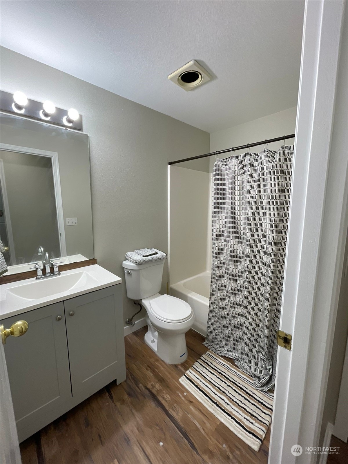 2123 D Street SE Unit: B