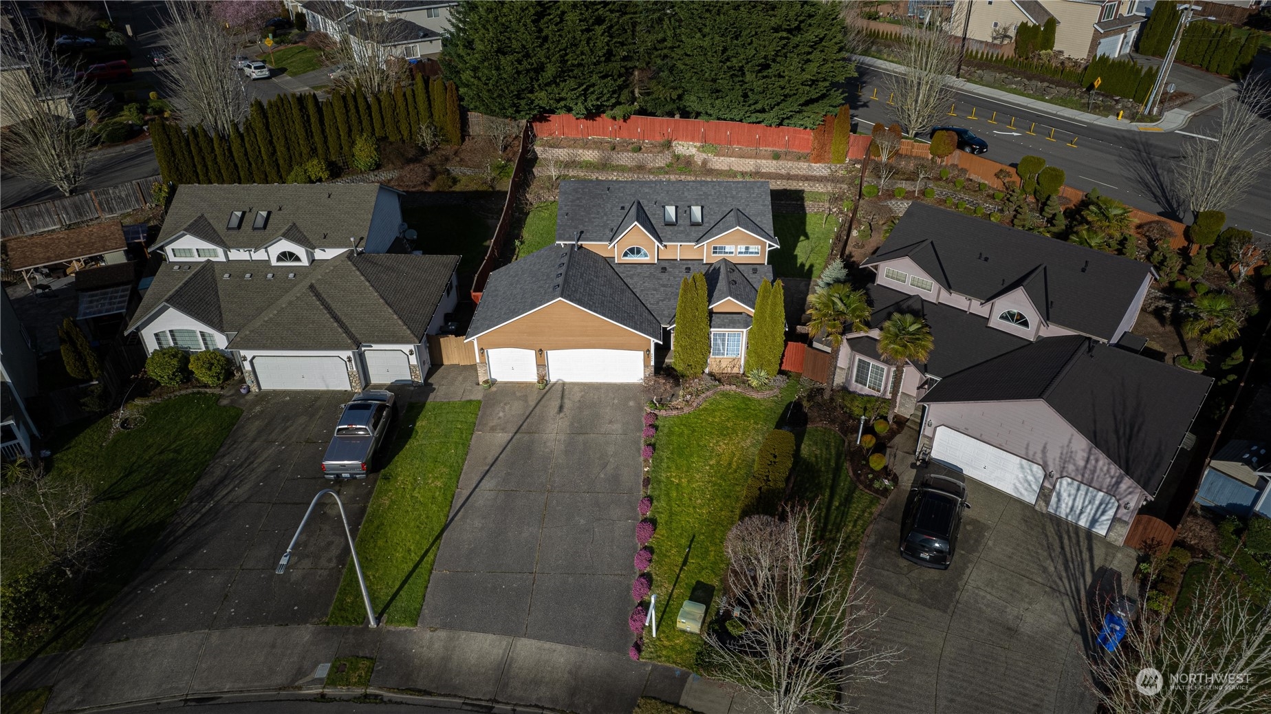 4608 NE 7th Place
