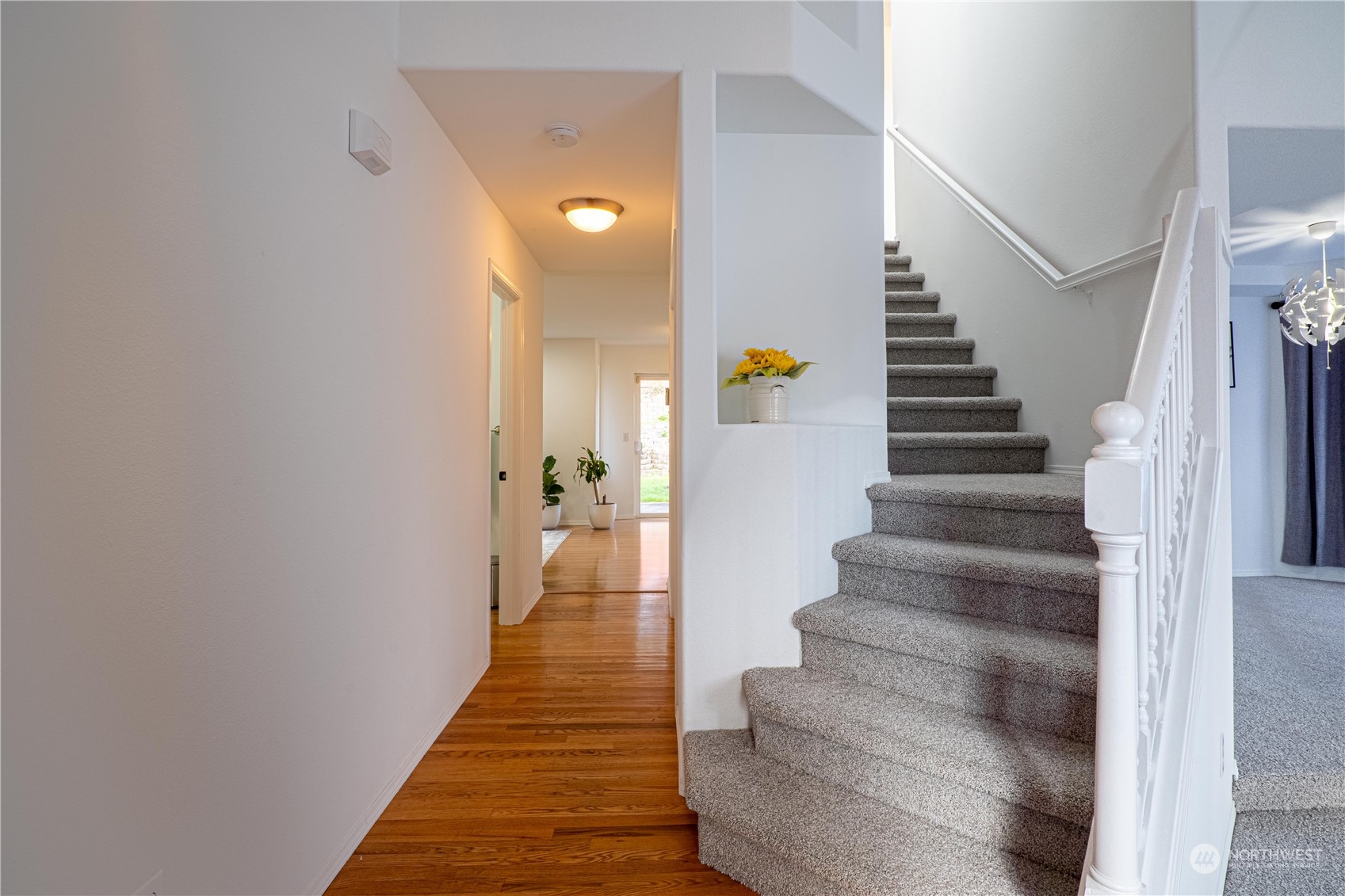 4608 NE 7th Place