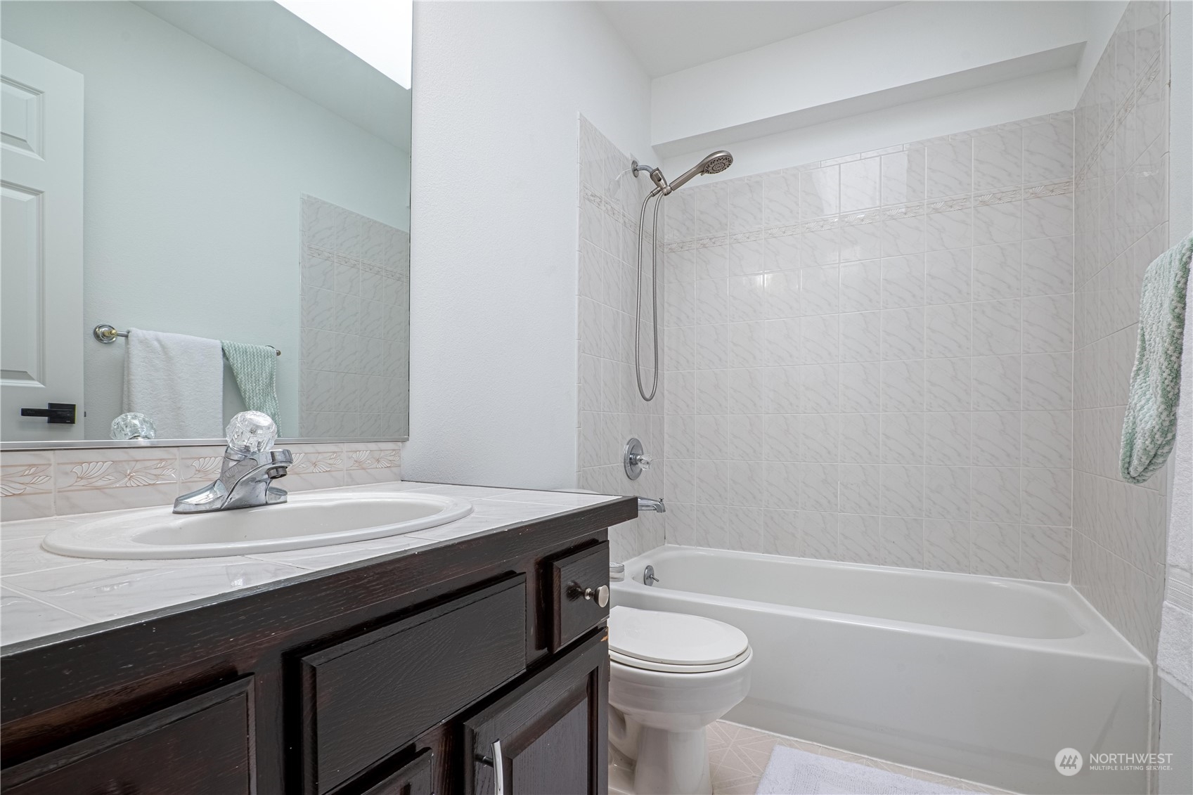 4608 NE 7th Place