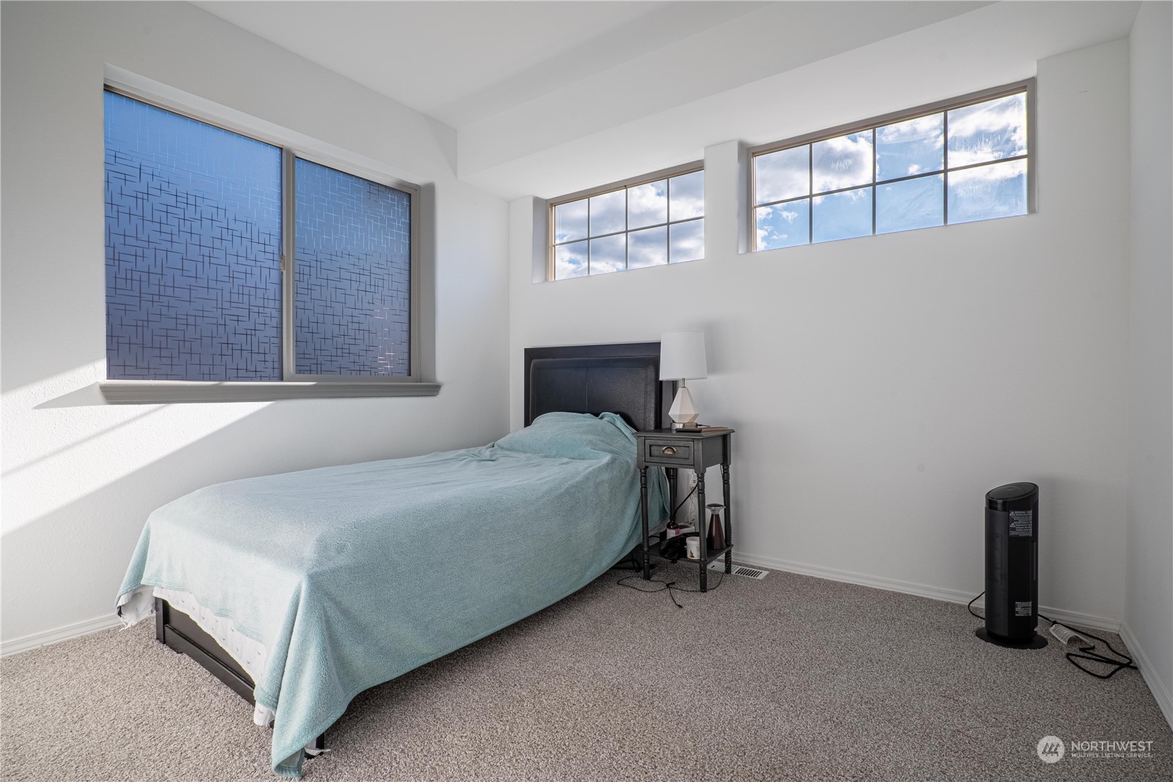 4608 NE 7th Place