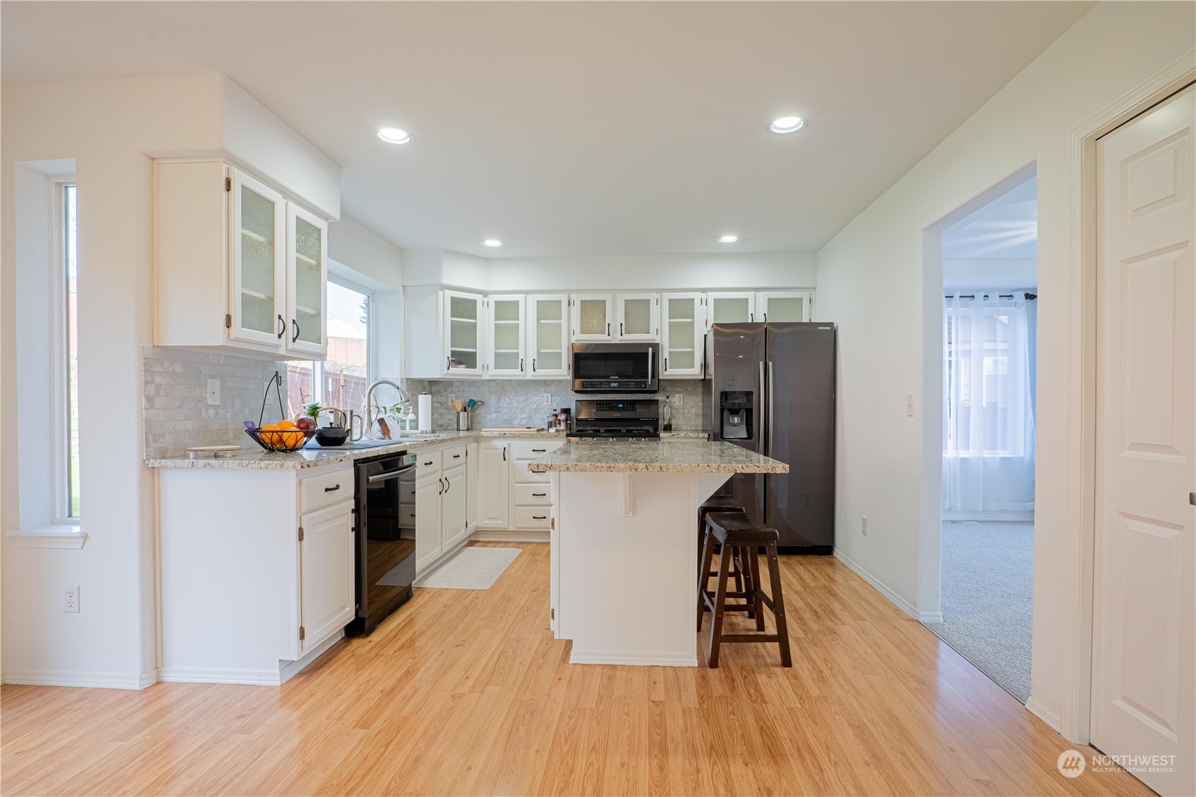 4608 NE 7th Place