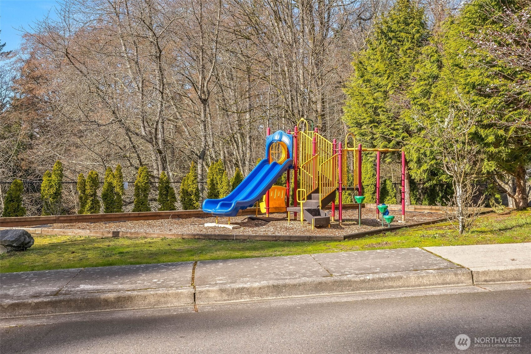 4525 5th Drive SE
