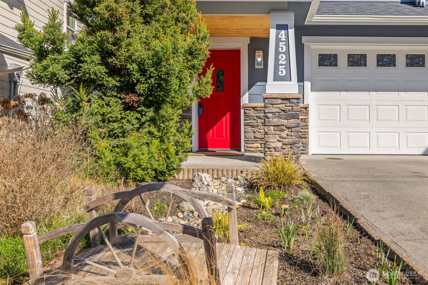 4525 5th Drive SE