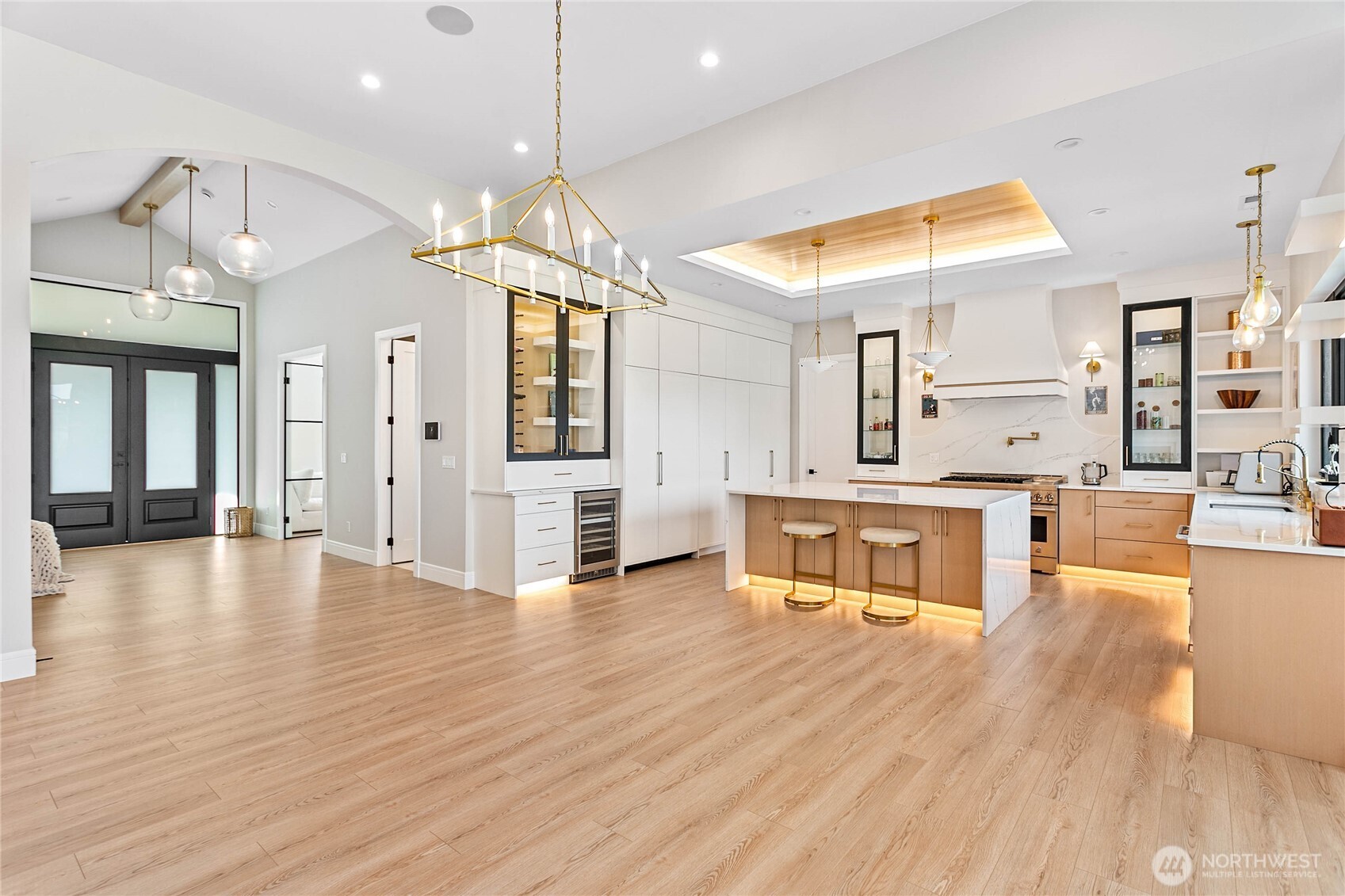 8636 Ashbury Court