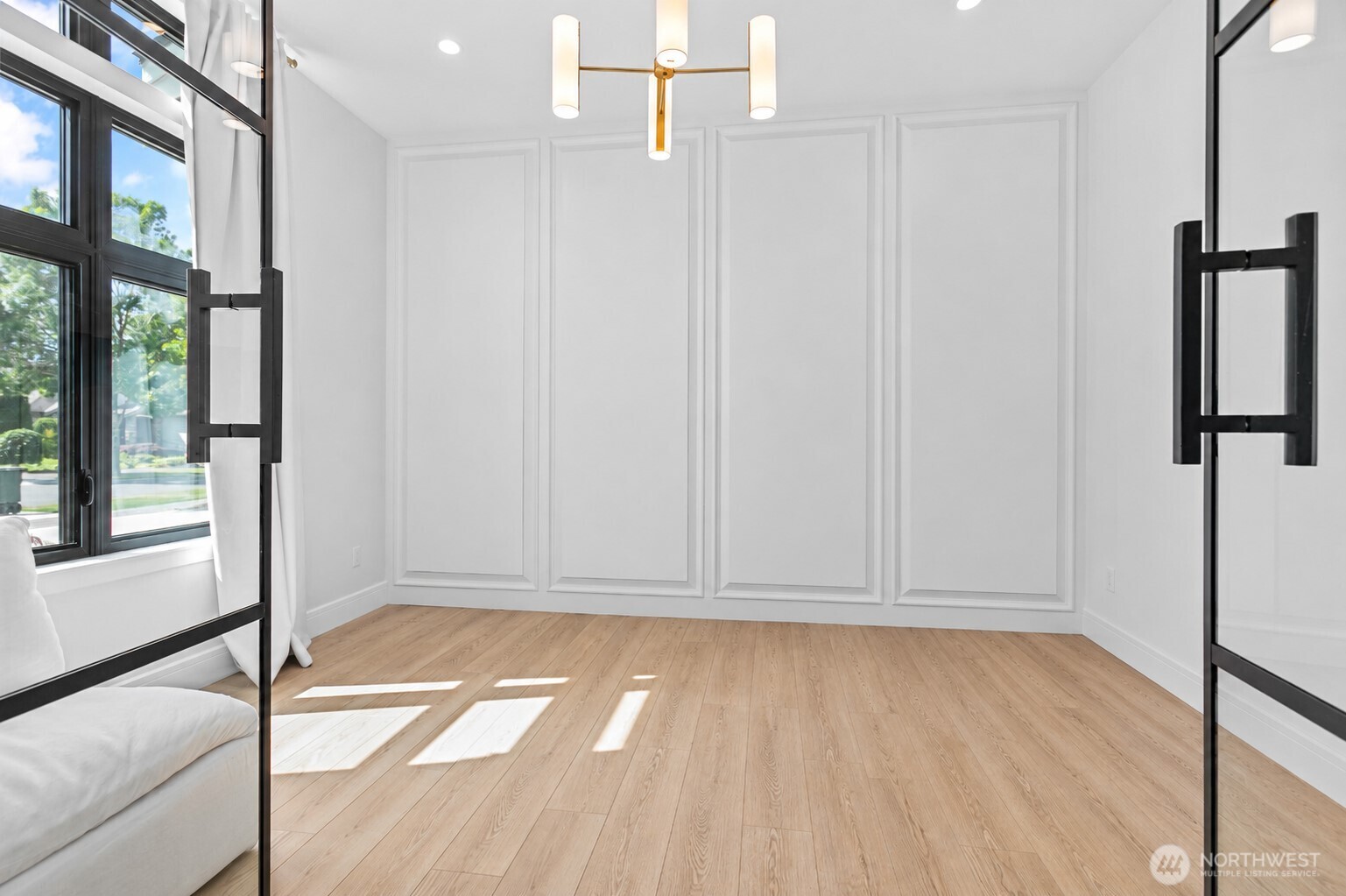 8636 Ashbury Court
