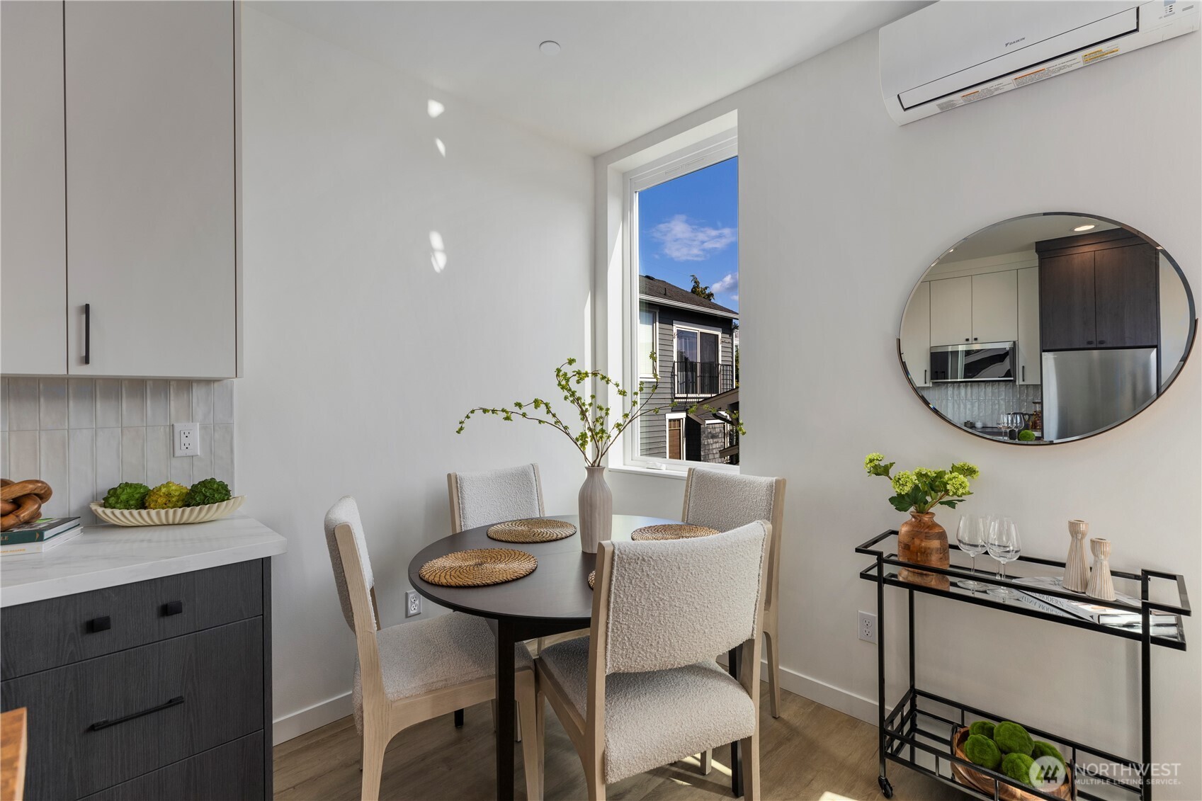 2328 Franklin Avenue E Unit: C
