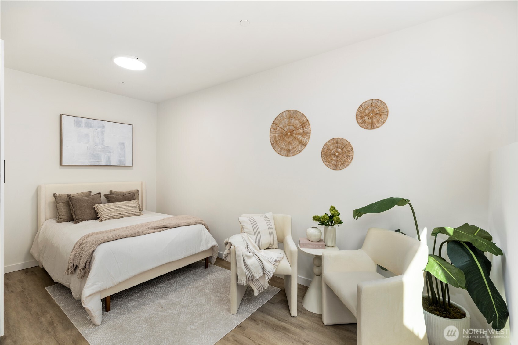 2328 Franklin Avenue E Unit: C