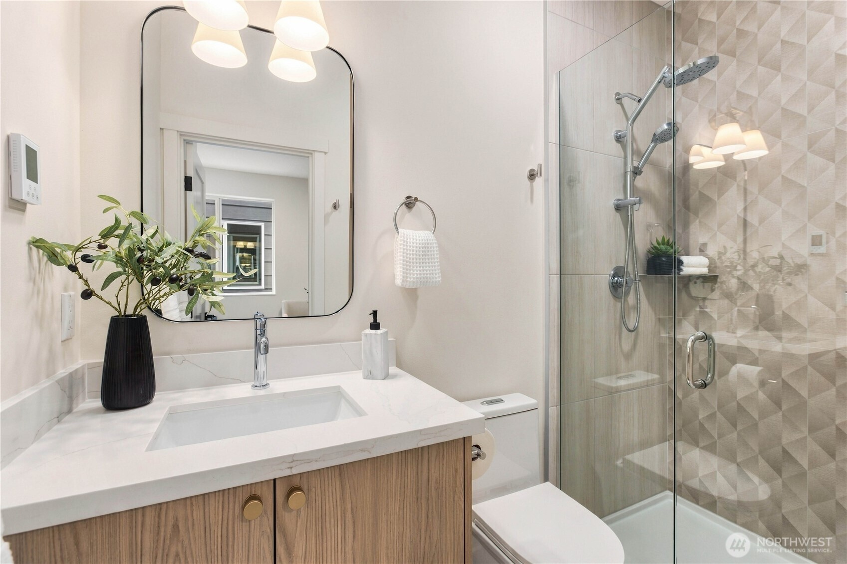 2328 Franklin Avenue E Unit: G