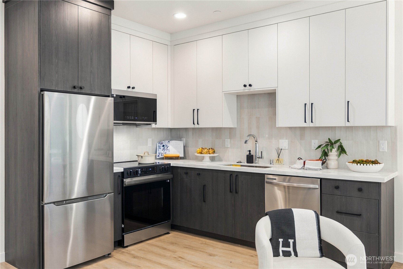2328 Franklin Avenue E Unit: G
