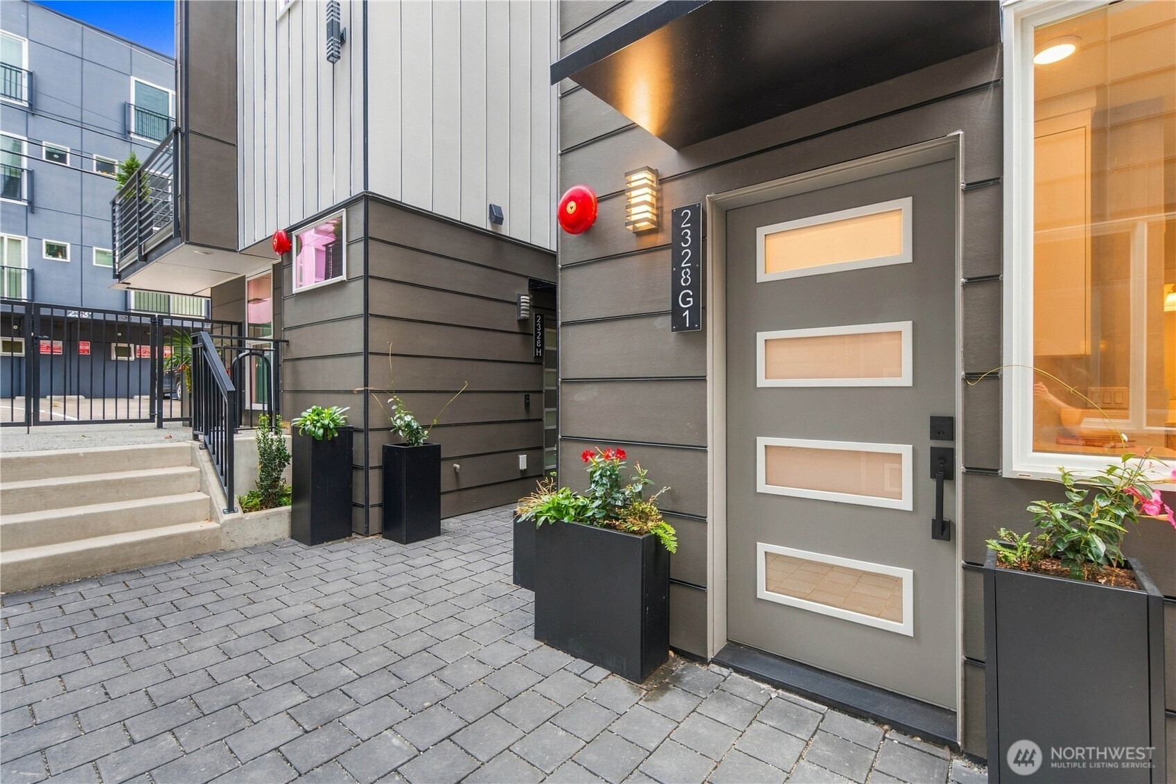 2328 Franklin Avenue E Unit: G