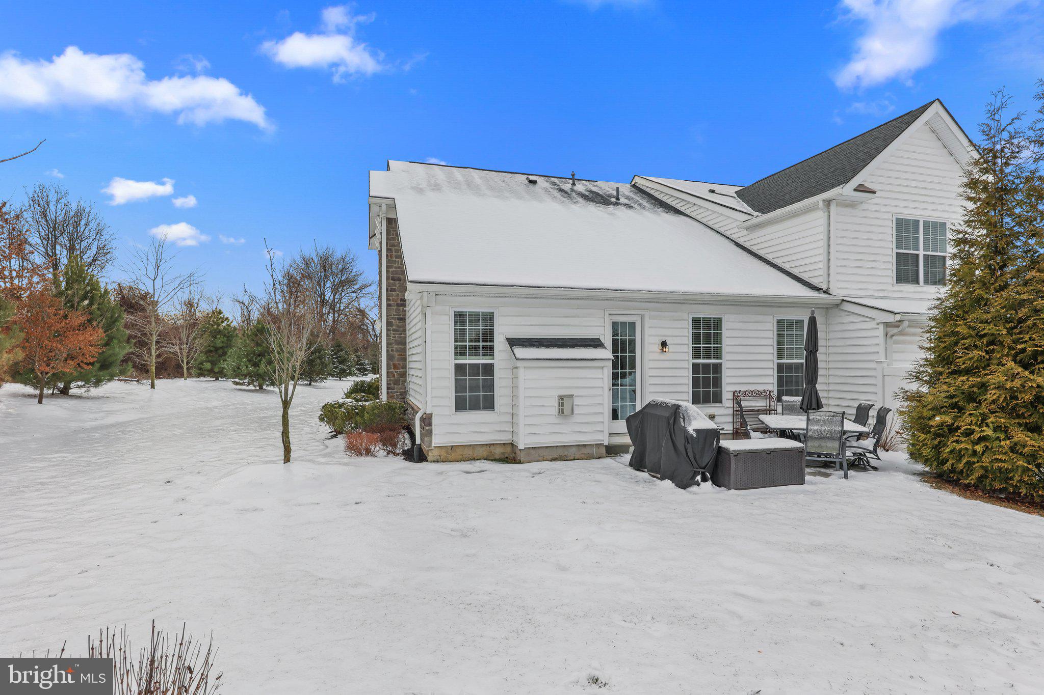 10 FERN DRIVE