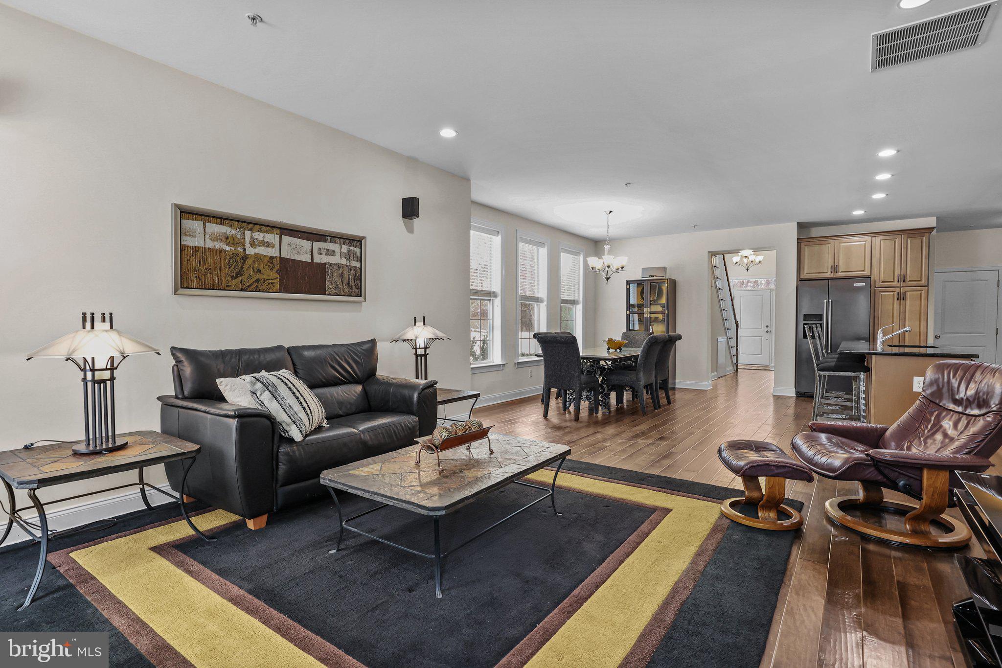 10 FERN DRIVE