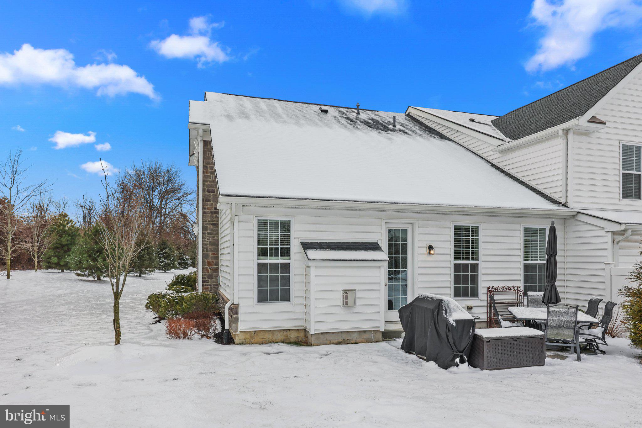 10 FERN DRIVE