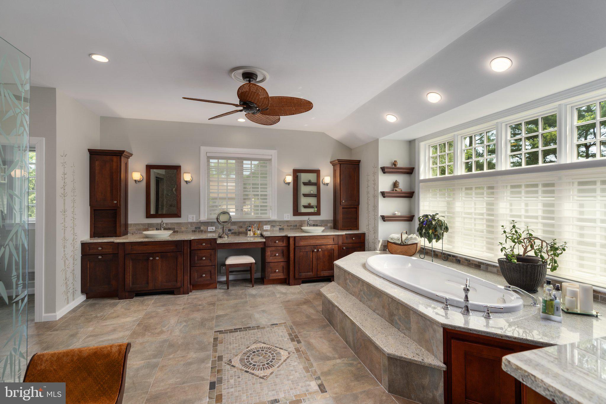 986 CULTIPACKER ROAD